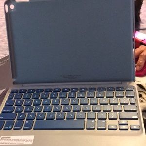 ZAGG folio iPad Air 2 tablet keyboard case